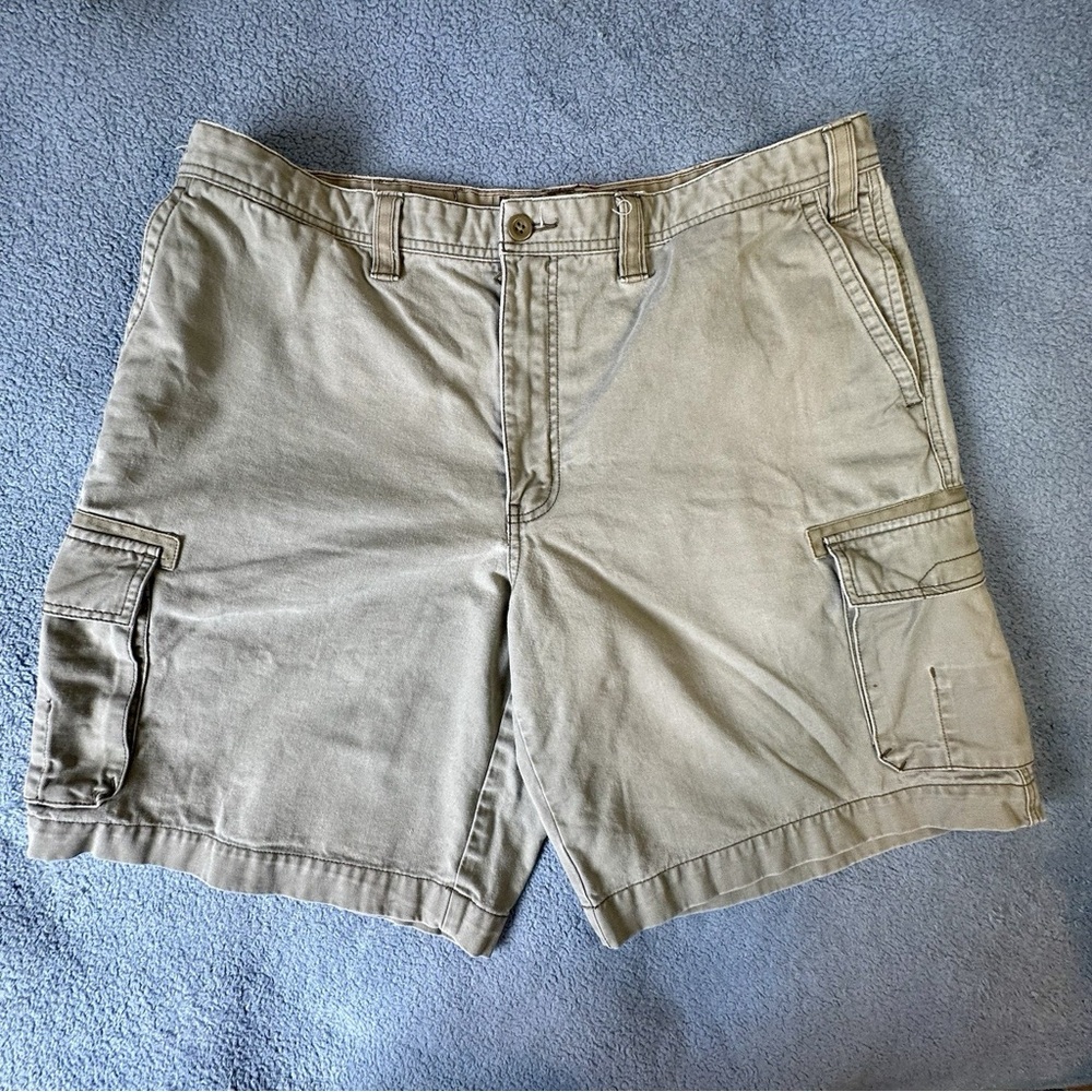 Men's Tan Cargo Shorts